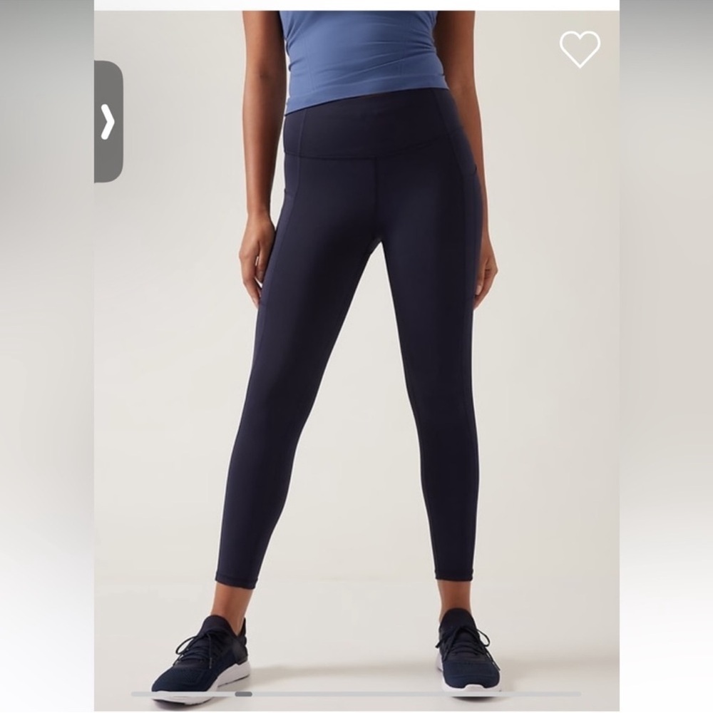 Athleta Ultimate Stash Pocket 7/8 Tight Dress Blue leggings 
Size: Small